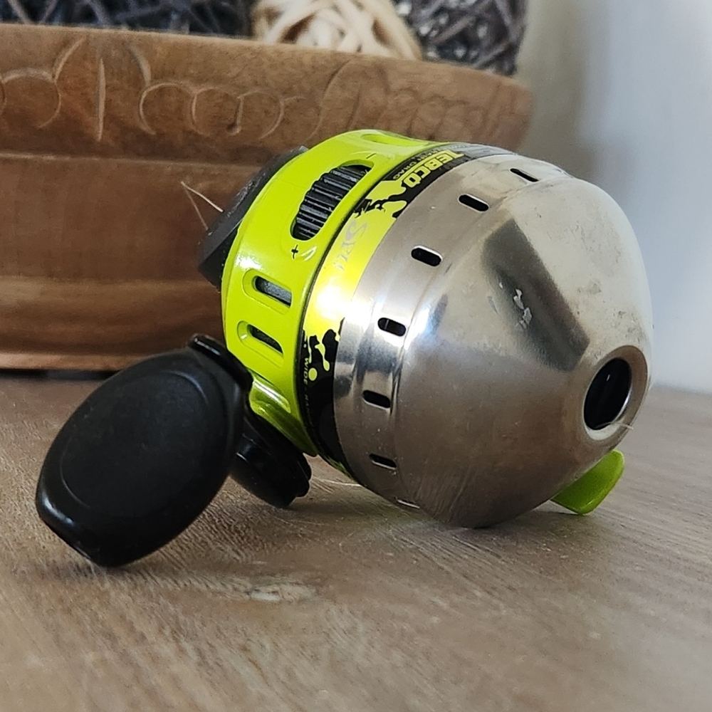 Zebco Splash Spincast Fishing Reel – Neon Green/Chartreuse - Picture 11 of 11